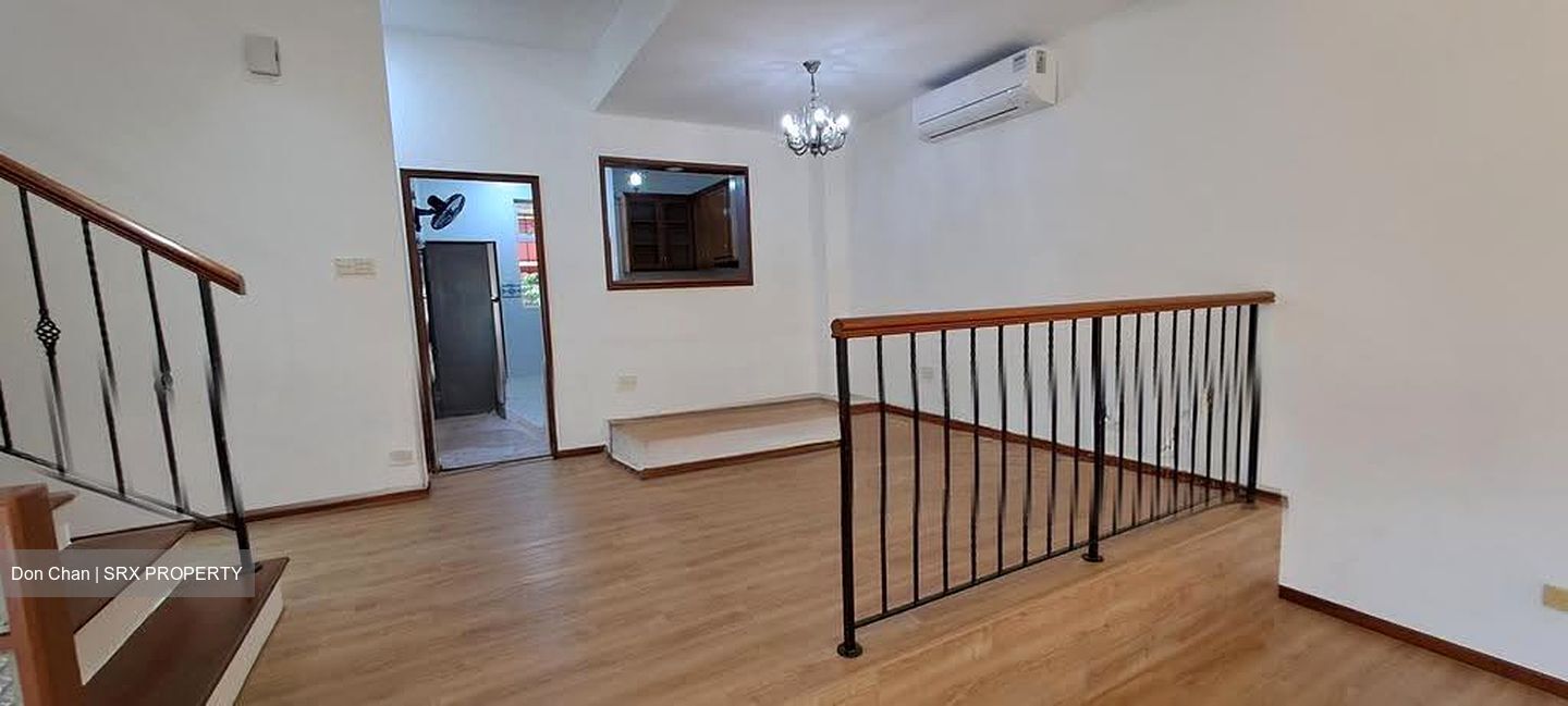 Pasir Ris Beach Park (D18), Terrace #635995781